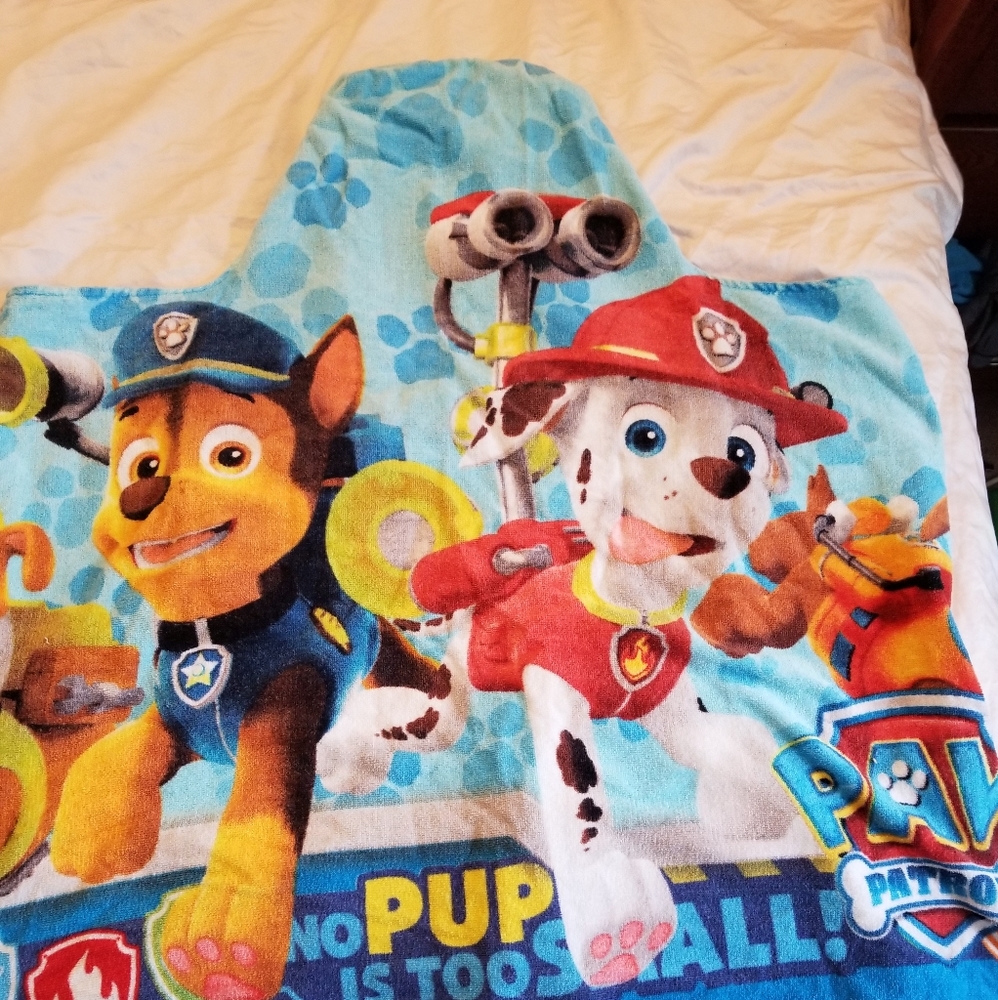 Paw Patrol hooded towel